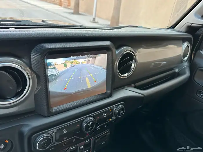 رانجلر صحارى V6 ماشي 33 الف فقط بحاله الوكاله 24