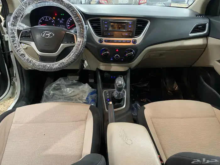 للبيع هونداي اكسنت وارد الوكيل منوة المستخدم 9