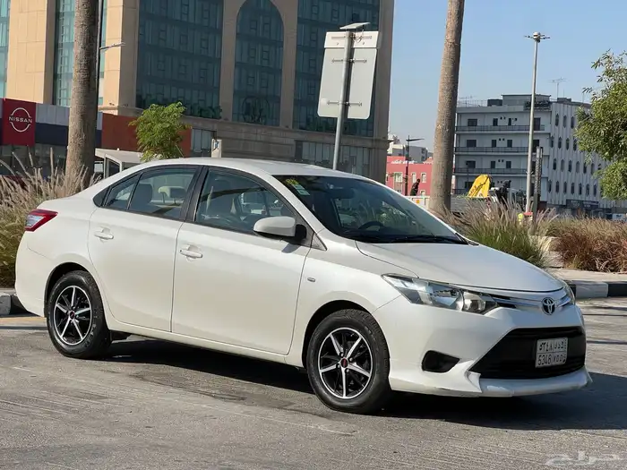 تويوتا يارس موديل 2017 ليمتدد 15