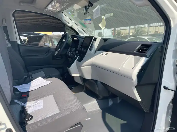 تويوتا باص بضاعة سقف عالي باب منفصل موديل 2026 ديزل 13