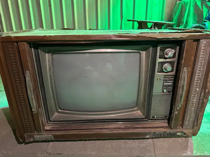 تلفزيون قديم 0
