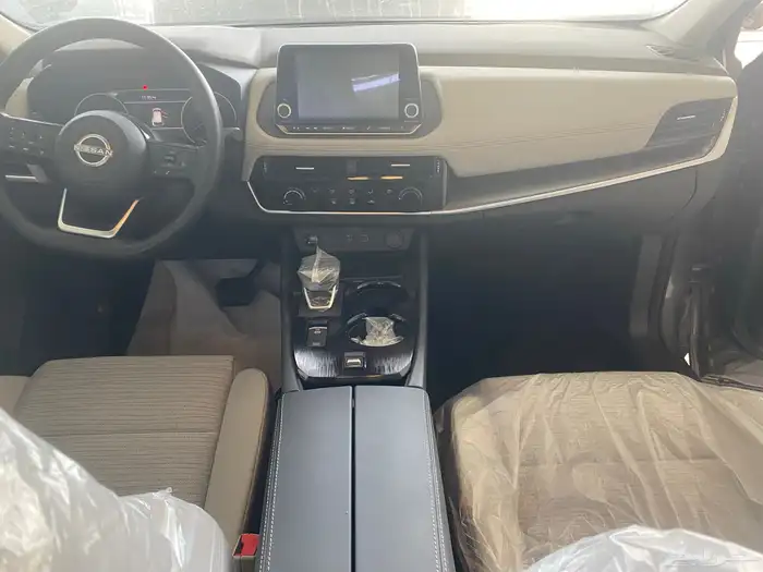 نيسان اكس تريل استندر سعودي 2026 19