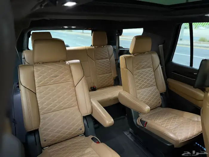 اسكاليد 2021 بلاك اديشن قصير 25