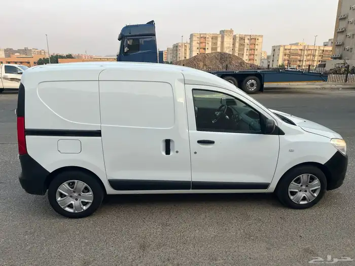 فان رينو دوكر 2020 نظيييف 6