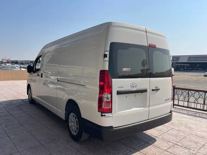 تويوتا باص بضاعة سقف عالي باب منفصل موديل 2026 ديزل 5