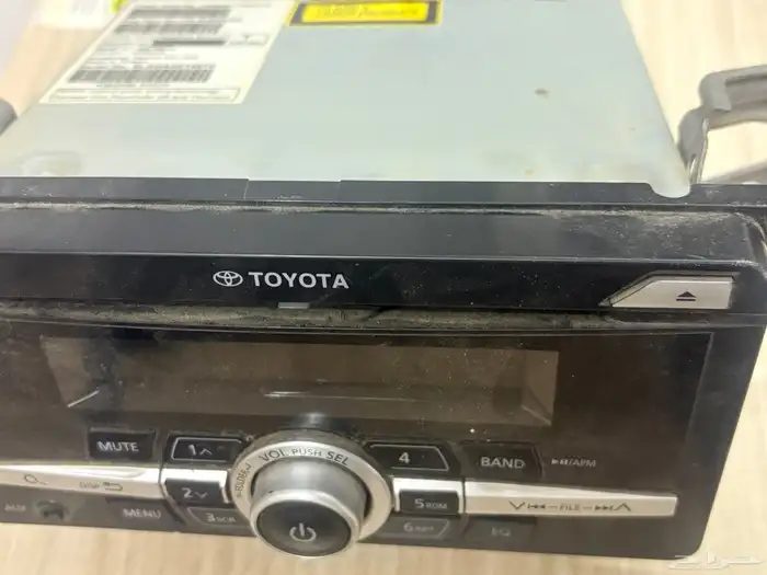 السلام عليكم عندي شاشه كورولا 2017 4