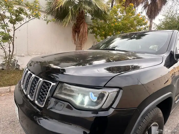 جيب جراند شيروكي2019ليمتيد دبلV6 بانوراما فل كامل نضيف مصين 19