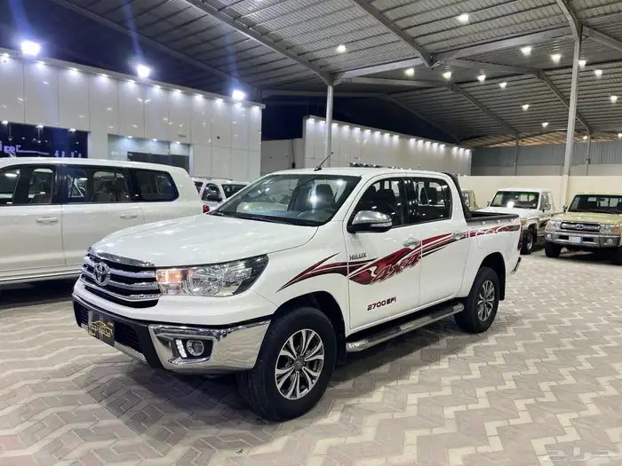 تويوتا هايلوكس 2016 بنزين قير عادي ماشي 291 الف 1