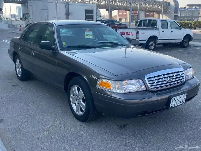 للبيع فورد كراون فكتوريا 2010 4