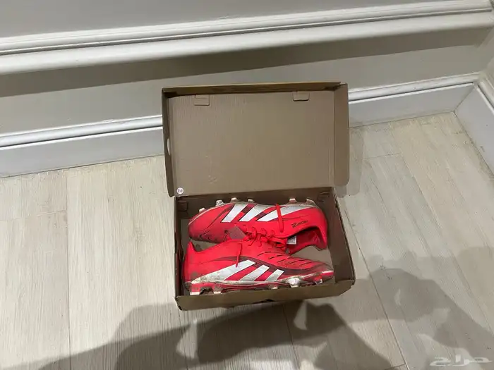 بوت اديداس مستعمل مقاس 44 ب 100 ريال اذا شحن عليك 2