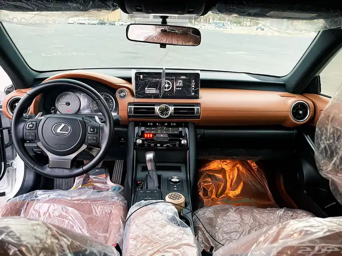 لكزس IS300 2022 6