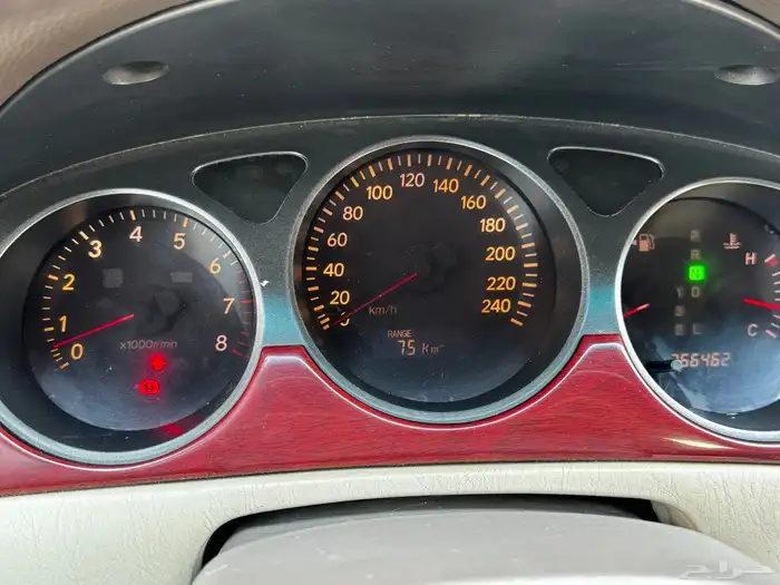 للبيع لكزس 2003 نضيف 8