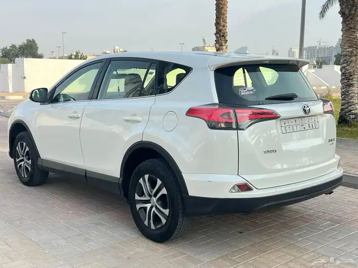 تويوتا راف فور 2018 18