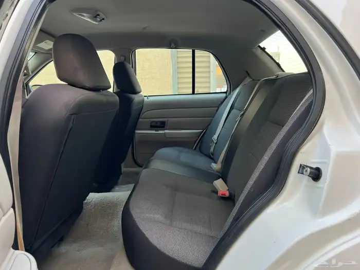 فورد فكتوريا 2006 ممشى قليل 11