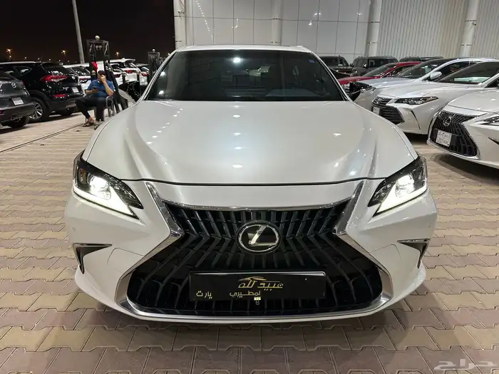 لكزس ES250 موديل 2024 نظيف 20