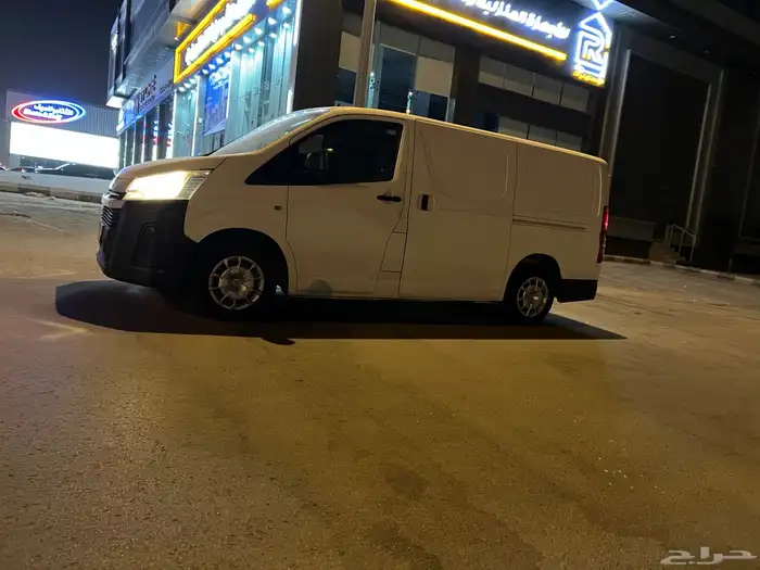 باص تايوتا ديزل 2020 4