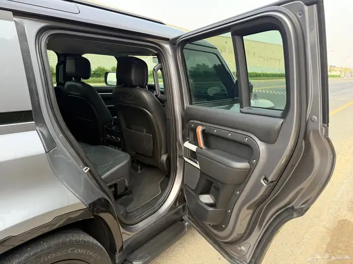 ديفندر HSE P400 2020 - ناغي سعودي 16