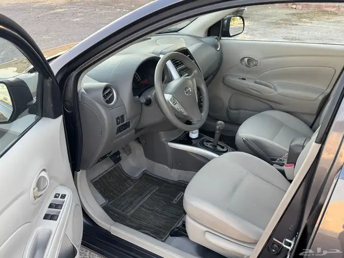 نيسان صني فل كامل 2023 نظيف 6