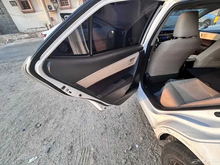 تويوتا كورلا 2015 تشليح او بيع ويتحمل الرسوم 6