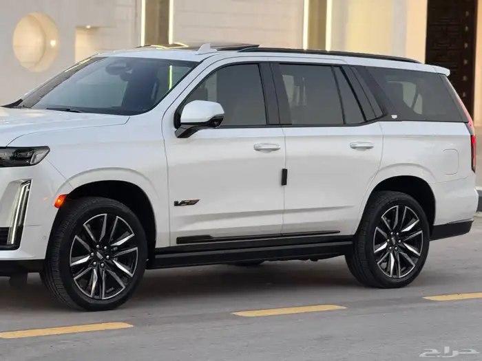 اسكاليد 2021 بلاك اديشن قصير 10