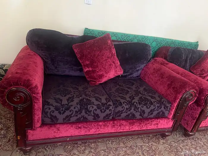 كنب ودلاوب عبايات بسعر رمزي 0