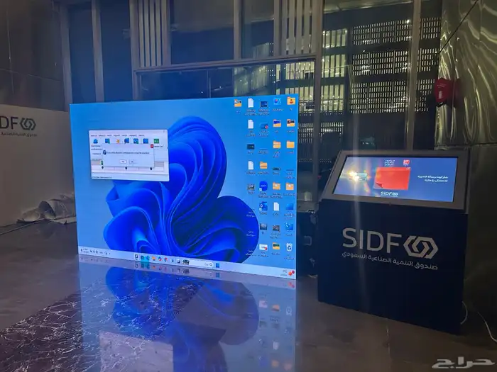 تأجير شاشات 6