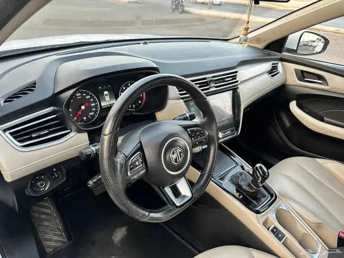 أم جي 5 فل كامل بودي وكالة 2023 6