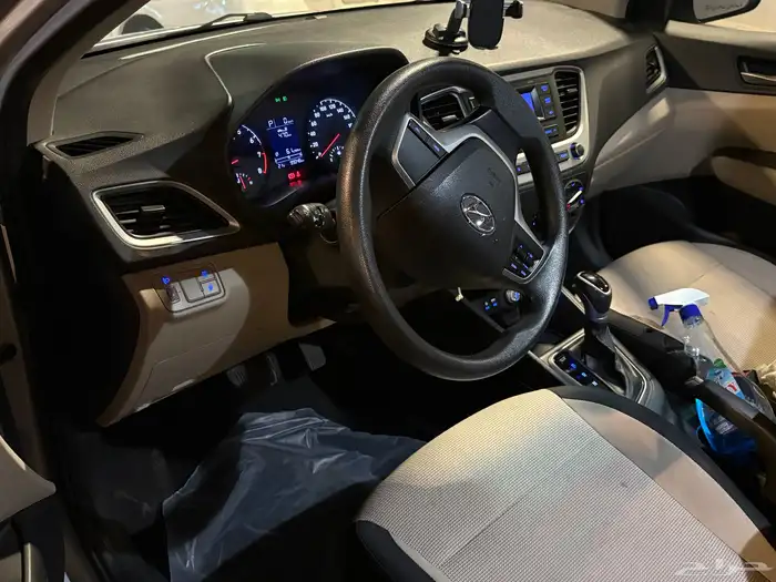 أكسنت 2020 نظيفة جد ا   استعمال شخصي   ممشى 99 ألف 15