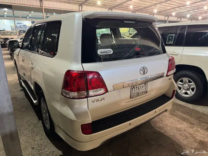 للبيع لاندكروزر فكسار موديل 2010 2