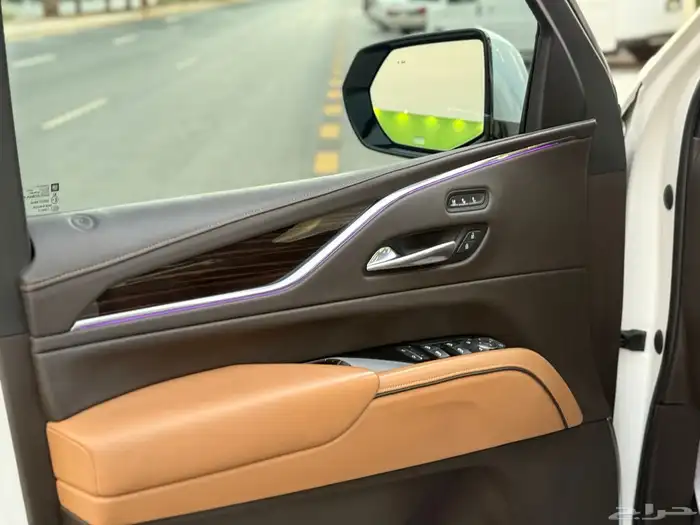 اسكاليد 2021 بلاك اديشن قصير 14