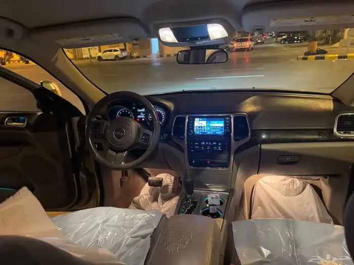 جيب قراند شيروكي 2012 3