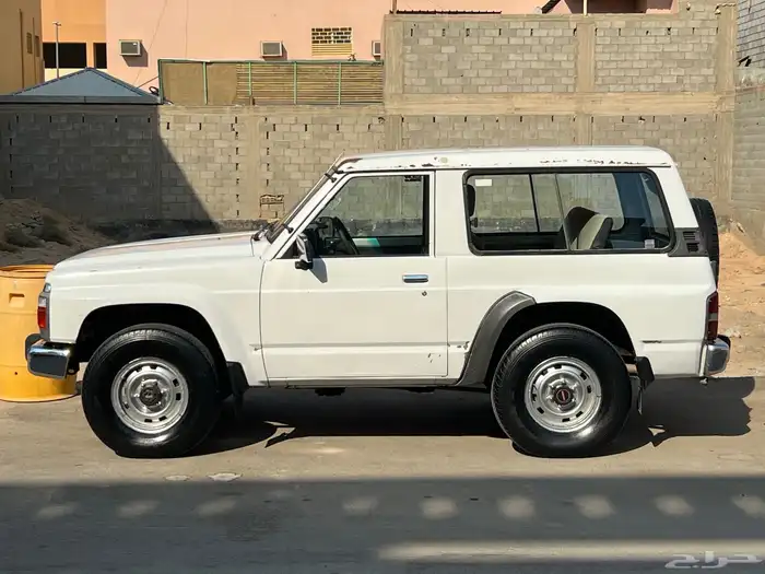 باترول نيسان 90 بدي بلاده وتم ذكر الملاحضات في الصور 1