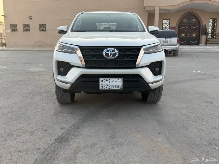 فورشنر VX 2022 سته سرندل 1