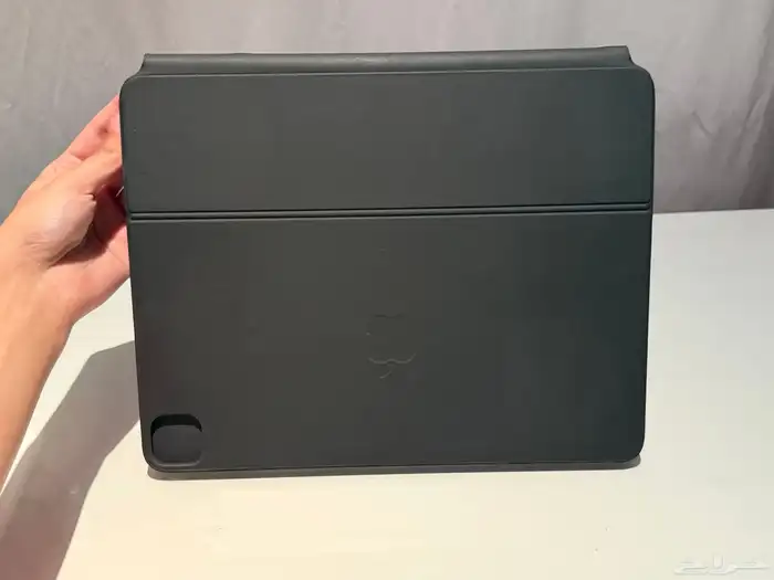 كيبورد ايباد برو 12.9 مع قلم ابل شبه جديد استعمال خفيف 1