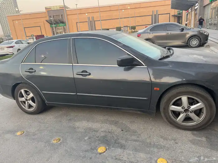 هوندا اكورد 2004 للبيع 6