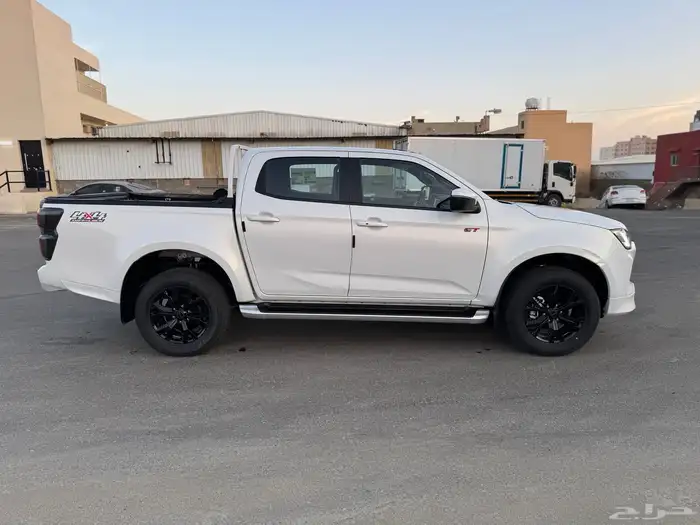 ديماكس 2023 GT عداد 20 الف كم فقط . 6