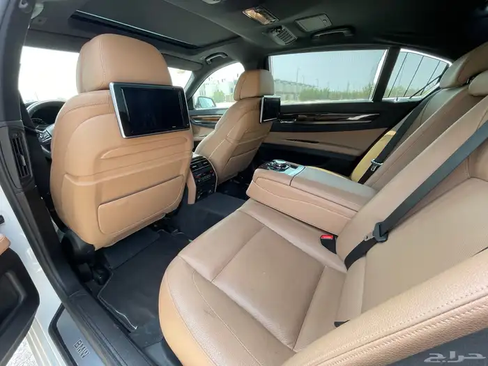 بي ام دبليو 740 Li (2014) فل الفل 5