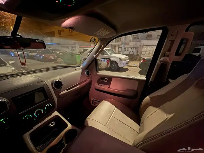 سياره فورد اكسبديشن موديل 2005 وارد امريكا 8