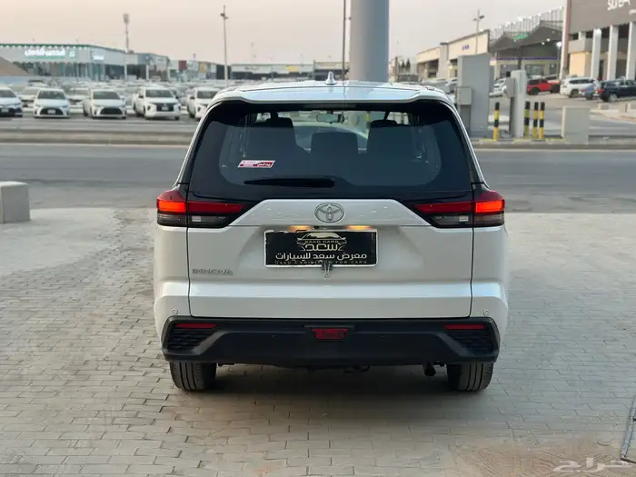 تويوتا انوفا 2024 6