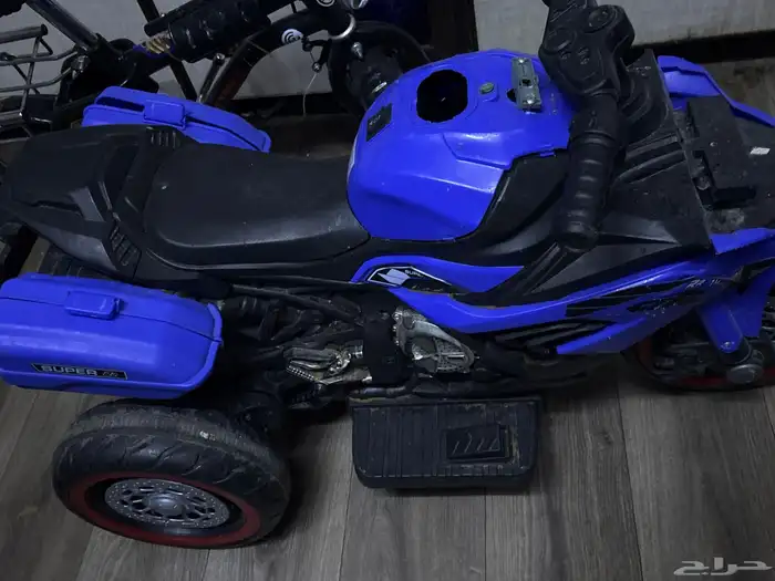 دباب اثنين.لهم عشر شهور لعبوا فيه مرتين.كلهم يشتغلن شاحن مع 2