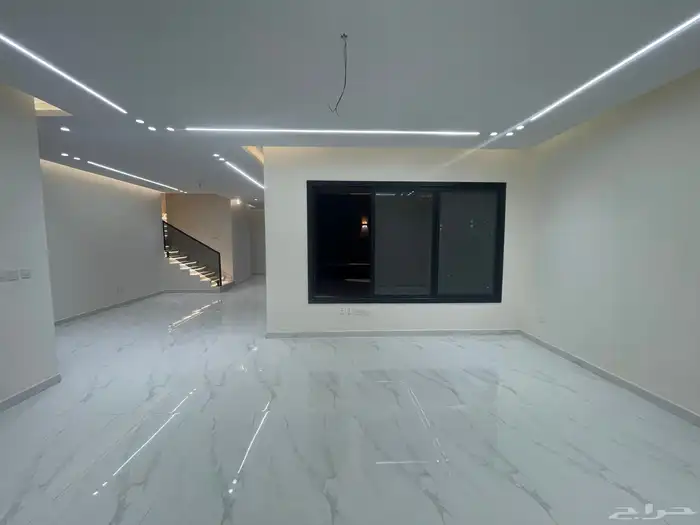 فيلا للإيجار المشرقية حي الجنادرية 9