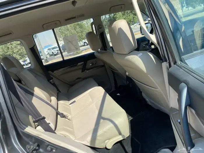 باجيرو GLS V6 فل العلامه الذهبيه 2020 مالك اول بدي وكاله 12