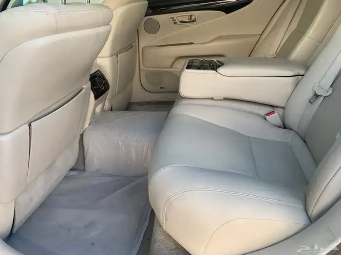 لكزس LS460L لارج V8 شفط نضيف للمستخدم 13