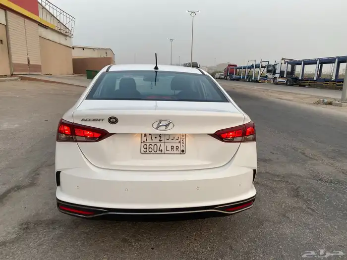 للبيع اكسنت 2023 4