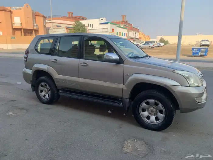 للبيع تويوتا برادو 2004   ذهبي   قير عادي 0