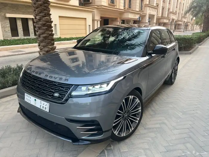 لاندروفر 2025 فيلار p250 مالك اول ممشى 21 الف بحالة الجديد 18