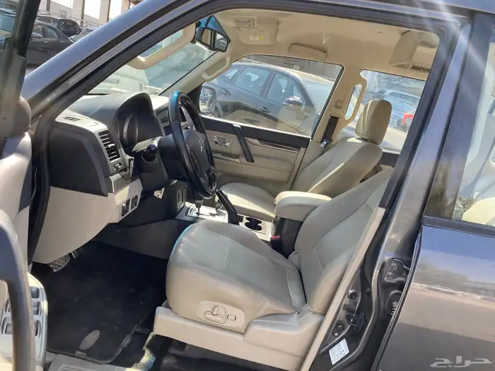 باجيرو GLS V6 فل العلامه الذهبيه 2020 مالك اول بدي وكاله 15