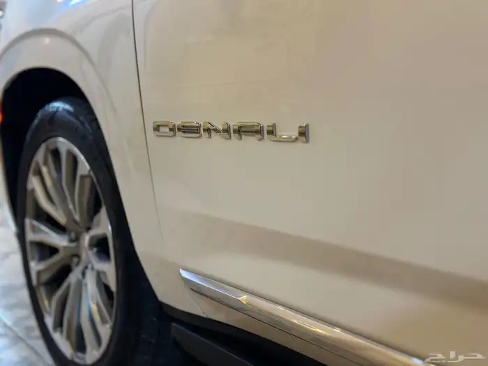 GMC يوكن دينالي 2022 8