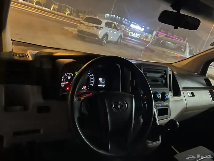 باص تايوتا ديزل 2020 7