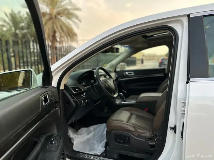 لينكون MKT موديل 2013 فل كامل 19